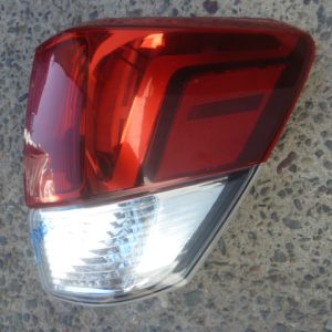 Foco subaru forester 2020 2023 trasero copiloto daños