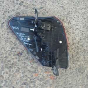 Foco subaru forester 2020 2023 trasero copiloto daños