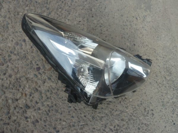 optico mazda 2 2016 2020 copiloto halogeno - dañado - Imagen 7