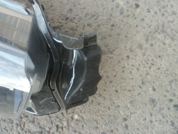 optico mazda 2 2016 2020 copiloto halogeno - dañado - Imagen 5