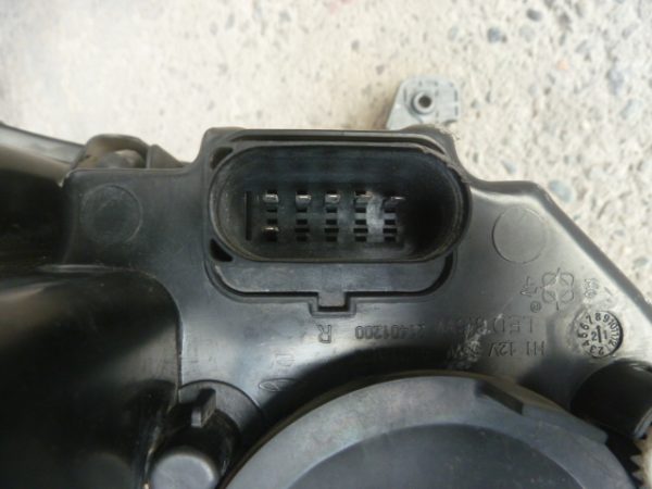 optico chery tiggo 2 2017 2023 copiloto halogeno/leds - daños - Imagen 6