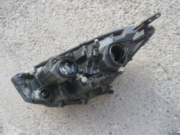 optico chery tiggo 3 2020 2023  copiloto halogeno - daños - Imagen 2
