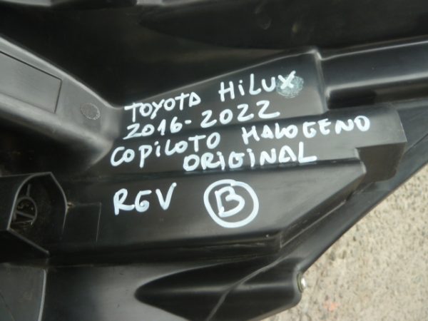 optico toyota hilux revo 2016 2022 halogeno copiloto original - Imagen 4