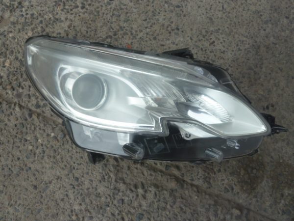 optico peugeot 2008 2014 2019 copiloto halogeno/leds original  - daños