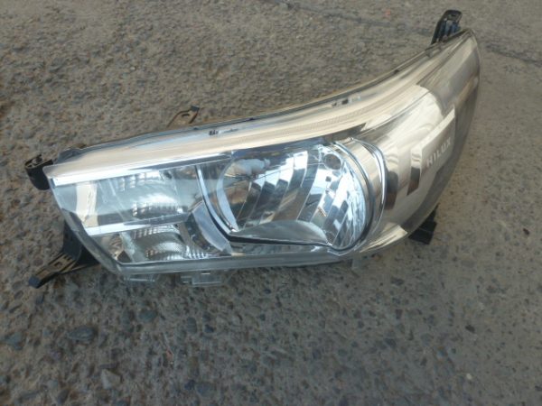 optico toyota hilux revo 2016 2022 chofer halogeno original