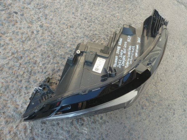 optico peugeot 5008 allure 2022 2024 chofer full leds - dañado - Imagen 2