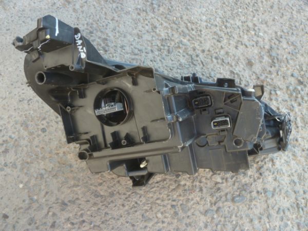 optico peugeot 5008 allure 2022 2024 chofer full leds - dañado - Imagen 6