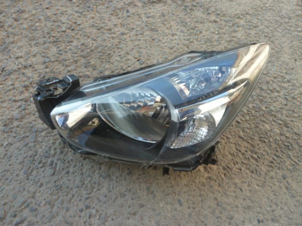 optico mazda 2 2016 2023 chofer halógeno - dañado