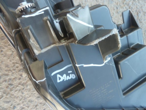 optico corolla cross hibrido 2022 2024 chofer full-leds - daños - Imagen 3