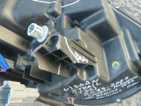 optico nissan xtrail t32 2019 2022 chofer halogeno/leds  - daños - Imagen 3