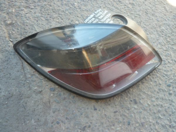 Foco astra enjoy hatchback 2008 2011 trasero chofer daños - Imagen 5