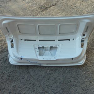 Tapa maleta maletero volkswagen voyage 2016 2022 – abollado