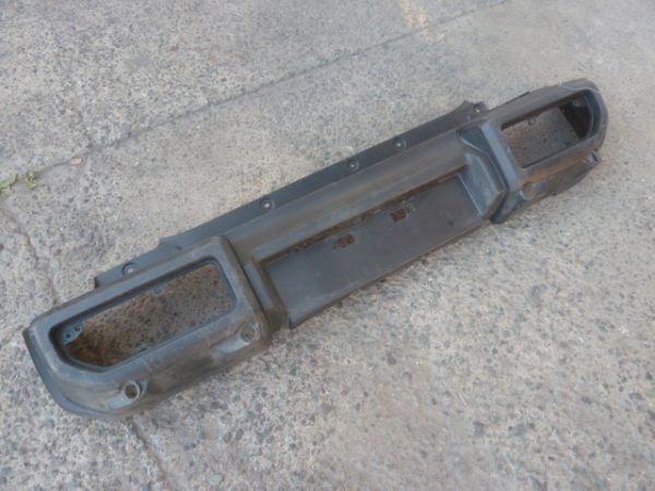 Parachoque suzuki jimny glx 4puertas 2025  trasero original daños - Imagen 6