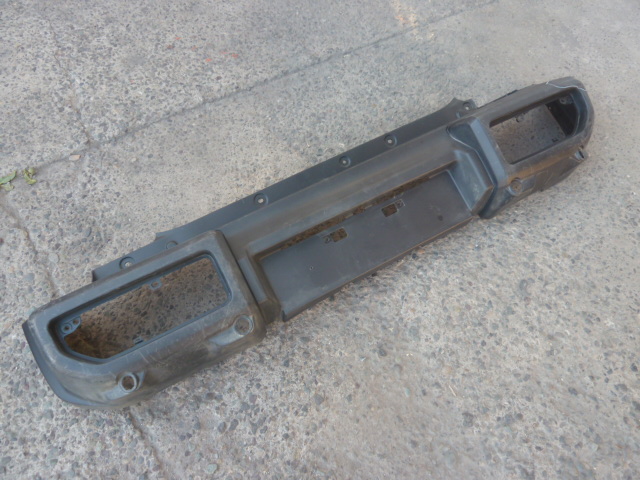 Parachoque suzuki jimny glx 4puertas 2025  trasero original daños - Imagen 6