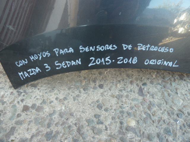 Parachoque mazda 3 sedan 2015 2018 trasero original daños - Imagen 6