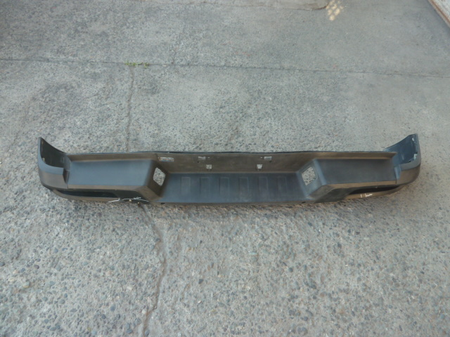 Parachoque maxus t60 2018 2023 trasero original daños