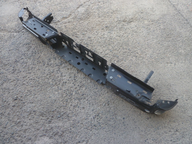 Parachoque nissan navara 2021 2024 trasero original bueno - Imagen 6