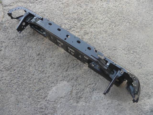 Parachoque nissan navara 2021 2024 trasero original bueno - Imagen 5