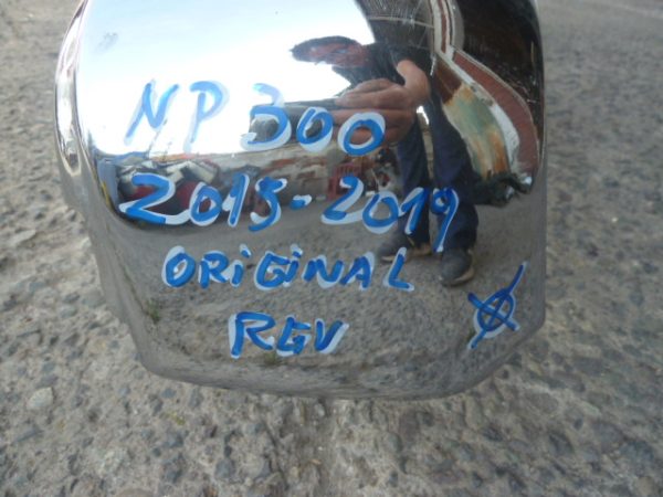 Parachoque nissan np300 2015 2019 trasero - daños - Imagen 6