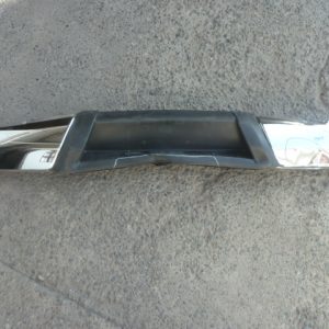 Parachoque nissan np300 2015 2019 trasero – daños