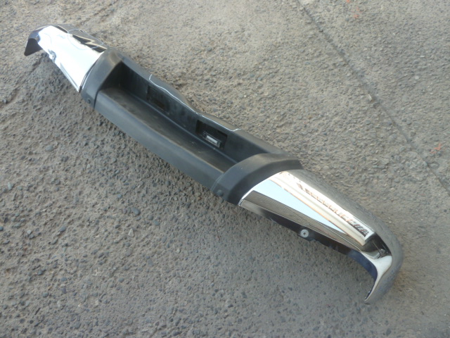 Parachoque nissan np300 2015 2019 trasero - daños - Imagen 6