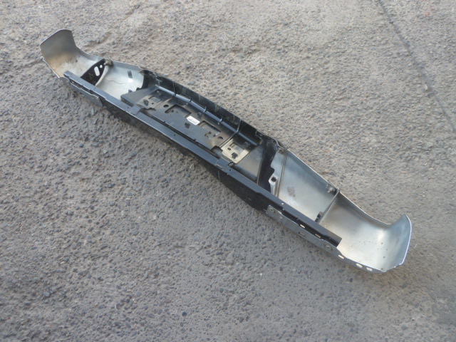 Parachoque nissan np300 2015 2019 trasero - daños - Imagen 4