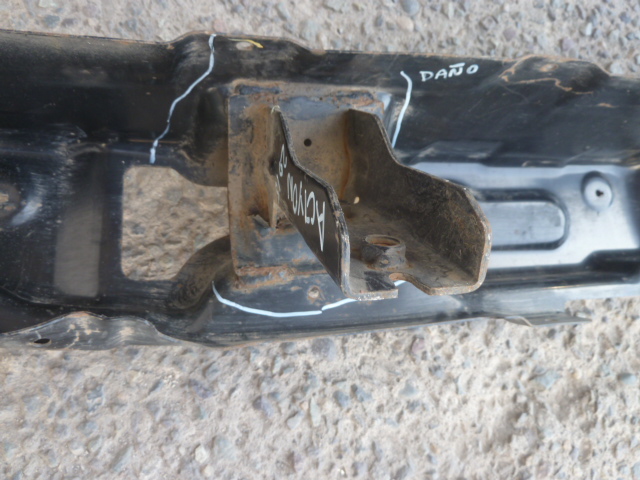 Parachoque nissan np300 2015 2019 trasero - daños - Imagen 2