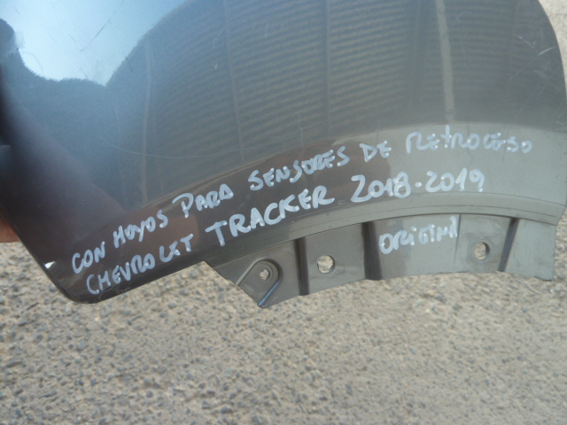 Parachoque chevrolet tracker 2018 2019 superior trasero daños - Imagen 7