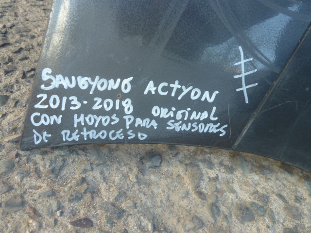 Parachoque ssangyong actyon 2013 2018 trasero daños - Imagen 10