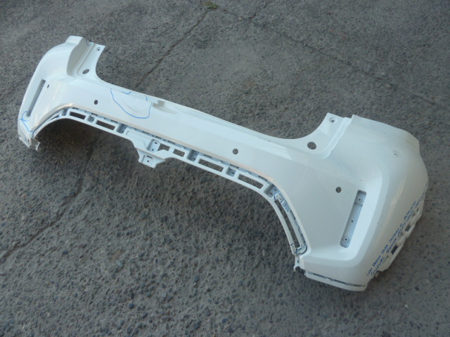 Parachoque suzuki fronx 2024 2025 trasero daños - Imagen 9