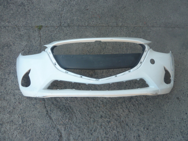 Parachoque mazda 2 2016 2023 delantero daños
