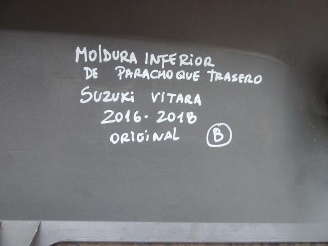 moldura inferior parachoque trasero suzuki vitara 2016 2018 - Imagen 4