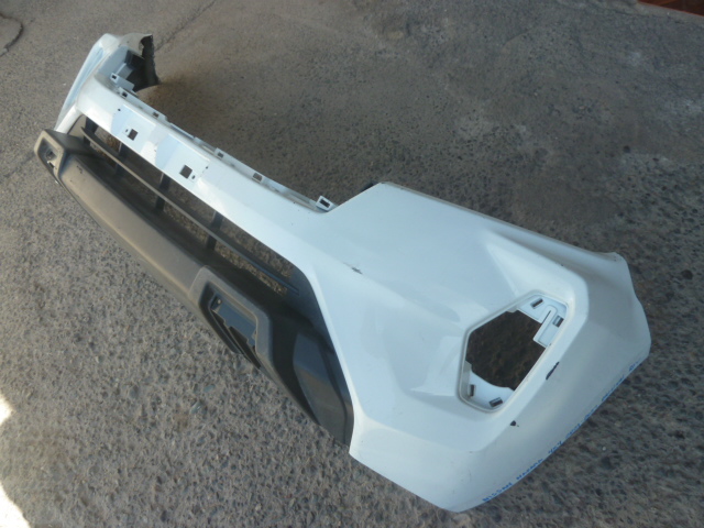 Parachoque nissan navara 2021 2025 delantero daños - Imagen 8