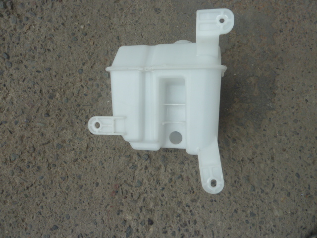 Deposito limpiaparabrisa kia frontier 2013 a 2022 - Imagen 2