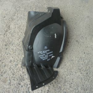 Guardafango traverse 2015 2017 punta delantera Chofer – bueno