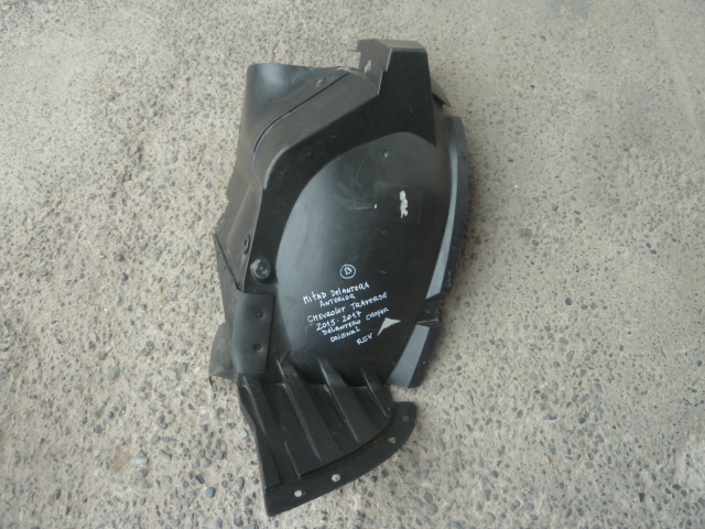 Guardafango traverse 2015 2017 punta delantera Chofer - bueno - Imagen 2