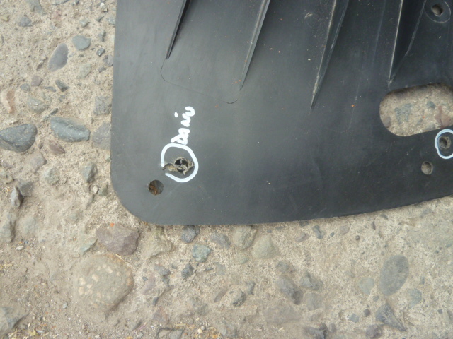 Guardafango maxus t60 2021 2023 delantero chofer daños - Imagen 5