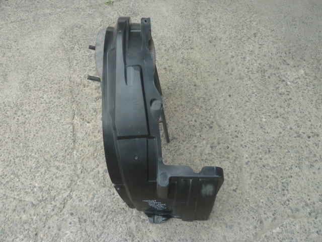 Guardafango colorado 2017 2022 delantero copiloto original daños - Imagen 5