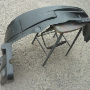 Guardafango colorado 2017 2022 delantero copiloto original daños