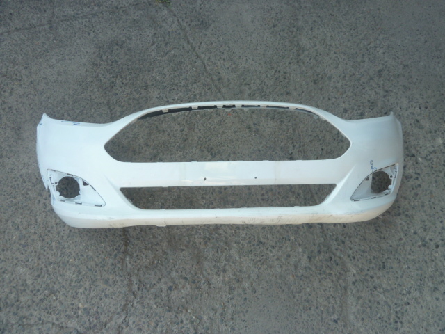 Parachoque ford fiesta 2015 2017 delantero falta pedazo y daños