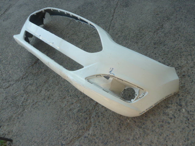 Parachoque ford fiesta 2015 2017 delantero falta pedazo y daños - Imagen 3