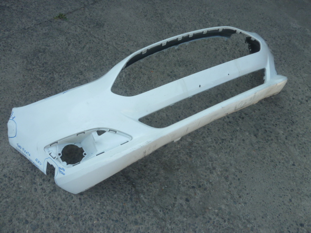 Parachoque ford fiesta 2015 2017 delantero falta pedazo y daños - Imagen 4