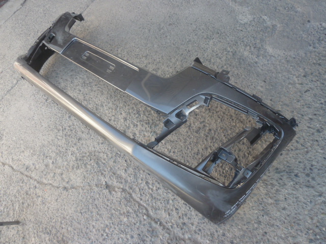 Parachoque peugeot traveller 2019 2023 delantero (le falta pedazo) - Imagen 10