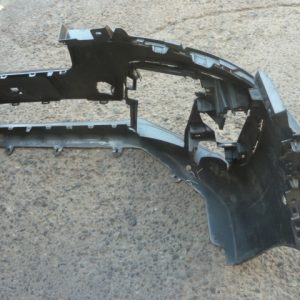 Parachoque peugeot traveller 2019 2023 delantero (le falta pedazo)