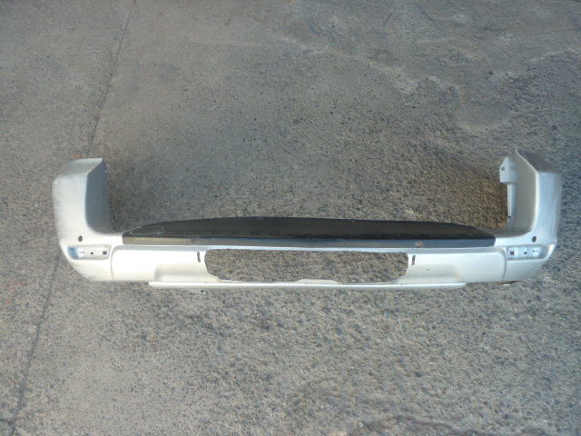 Parachoque toyota rav4 2010 2012 trasero daños
