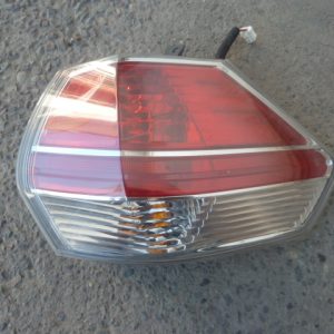 Foco nissan xtrail t32 2015 2017 trasero copiloto – daños