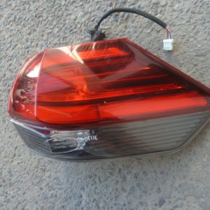 Foco nissan xtrail t32 2019 2022 trasero copiloto – detalle