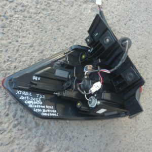 Foco nissan xtrail t32 2019 2022 trasero copiloto – detalle