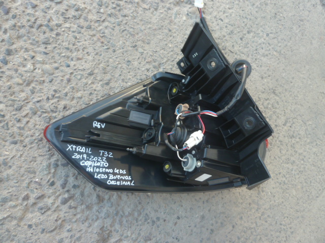 Foco nissan xtrail t32 2019 2022 trasero copiloto - detalle - Imagen 2