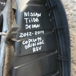 Foco nissan tiida sedan 2012 2014 trasero copiloto – daños